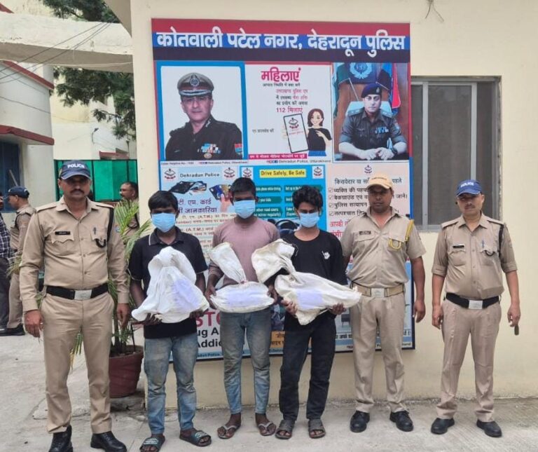 पटेलनगर क्षेत्र में हुई चोरी की घटना का दून पुलिस ने किया खुलासा