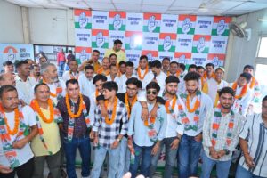 कांग्रेस में भाजपा को झटका, ओबीसी विभाग के जिला उपाध्यक्ष दिनेश सिंह पंवार समेत सैकड़ों ने थामा कांग्रेस का हाथ