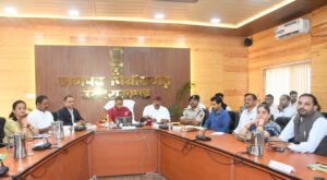 25 सितम्बर से 07 अक्टूबर तक सेवा, पोषण, स्वास्थ्य और जनसहभागिता का बनेगा व्यापक अभियान, विभागीय मंत्री रेखा आर्या ने ली बैठक