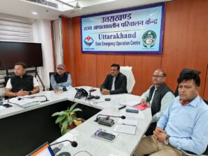 राज्य के नागरिकों की सुरक्षा सर्वोच्च प्राथमिकता, मुख्य सचिव ने एसईओसी से की स्थिति की समीक्षा