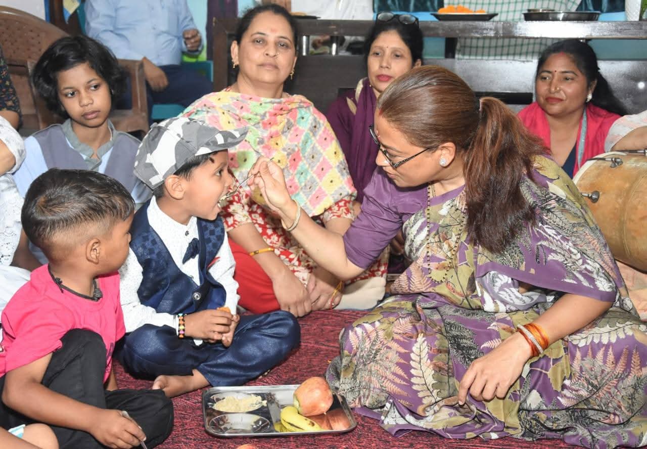 आंगनवाड़ी कार्यकत्रियां निभा रही सरकार की जनकल्याणकारी योजनाओं को अंतिम छोर तक पहुंचाने में महत्वपूर्ण भूमिका- रेखा आर्या