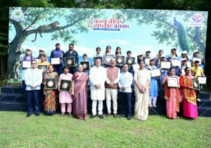 वन्य जीव संघर्ष के दौरान अदम्य साहस का परिचय देने वाले कुल 18 लोगों को ₹ 51,000 – ₹ 51000 की धनराशि देने की घोषणा